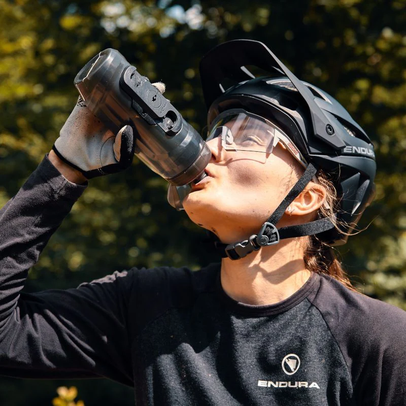 Fidlock Twist Bottle 590 incl. fixation vélo Base transparent/noir - Image 6